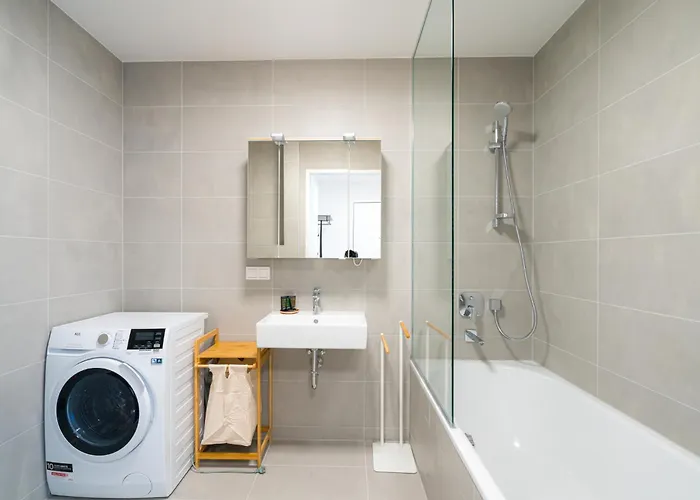 Residence, Donaukanal - Landstrasse 4*