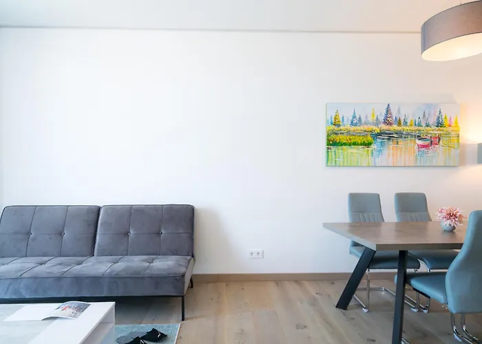 Residence, Donaukanal - Landstrasse